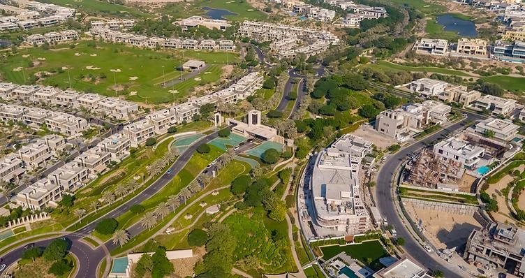 High-yield residential townhouse investment in a family-oriented Dubai master community.